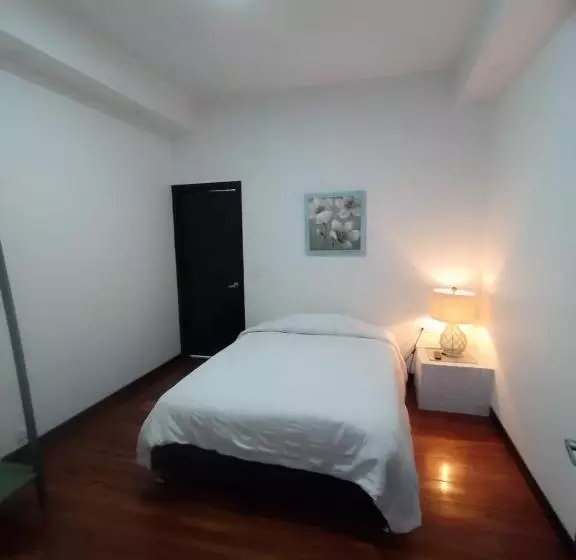 Hotelli Colonial Andino   Parque Principal De Pitalito