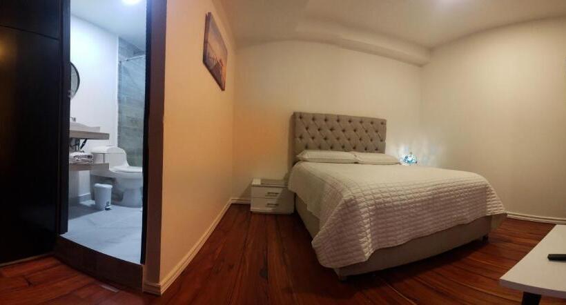 هتل Colonial Andino   Parque Principal De Pitalito