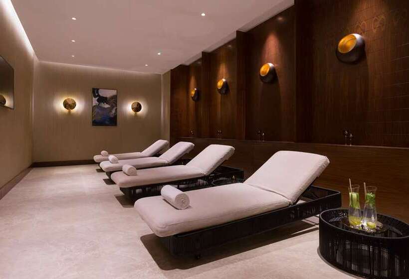 هتل Hilton Astana