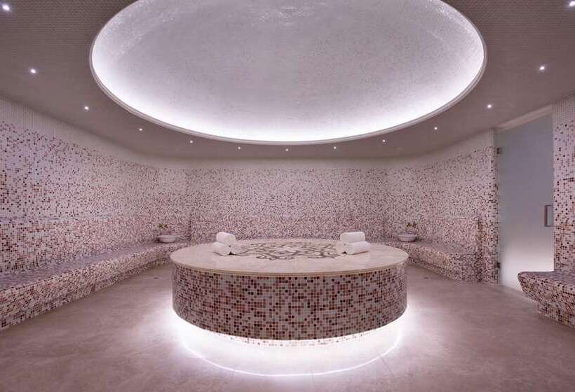 هتل Hilton Astana