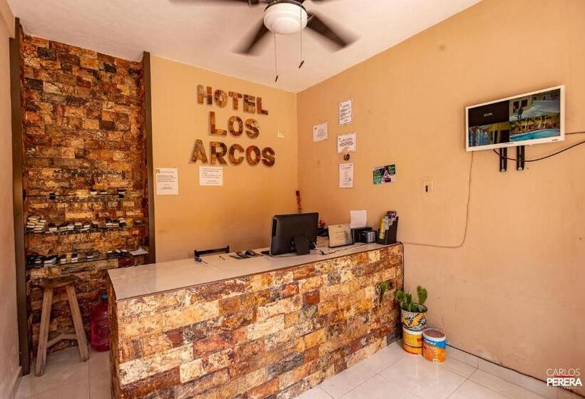 호텔 Los Arcos
