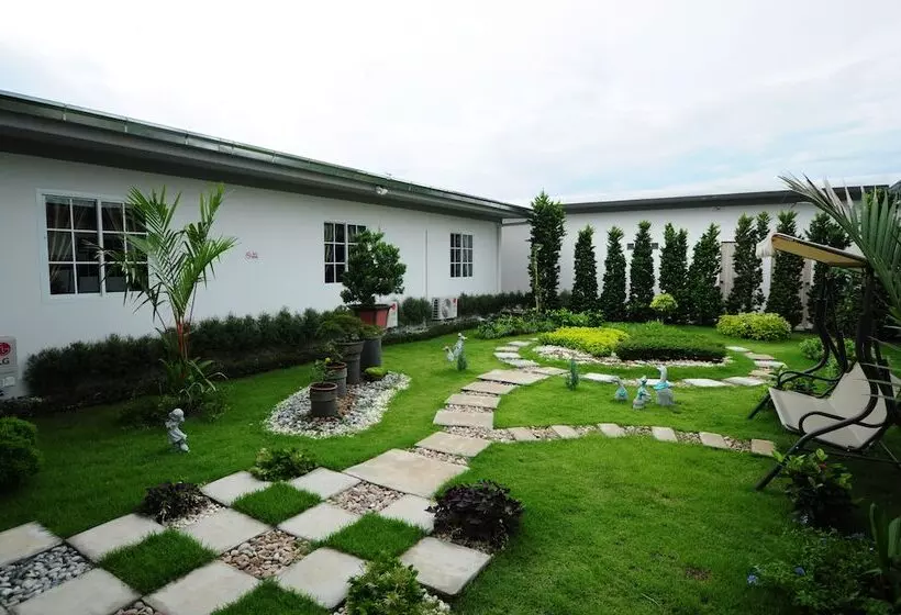 Montara Hotel & Resort Korat