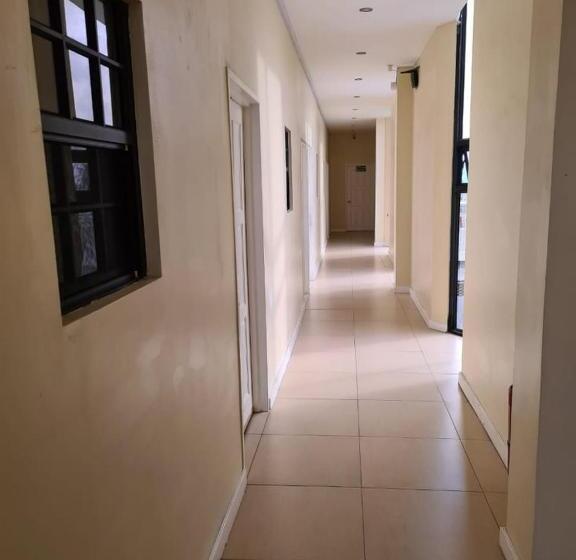 هتل Oriental Suites