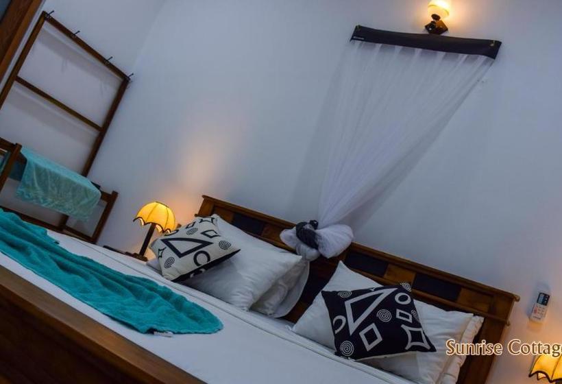 Hotel Sunrise Cottage