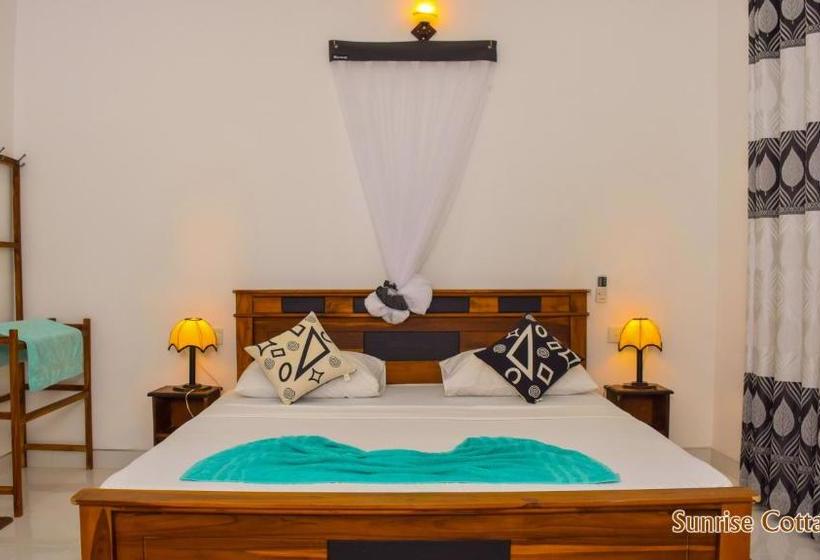Hotel Sunrise Cottage