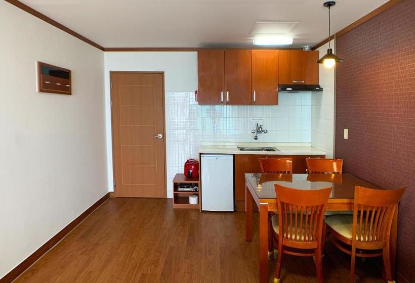 فندق على الطريق Beachvill Condotel