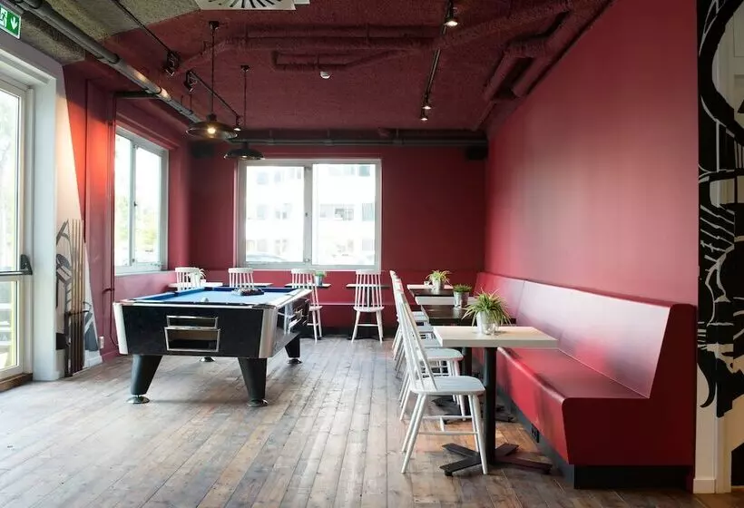 ユースホステル Via Amsterdam