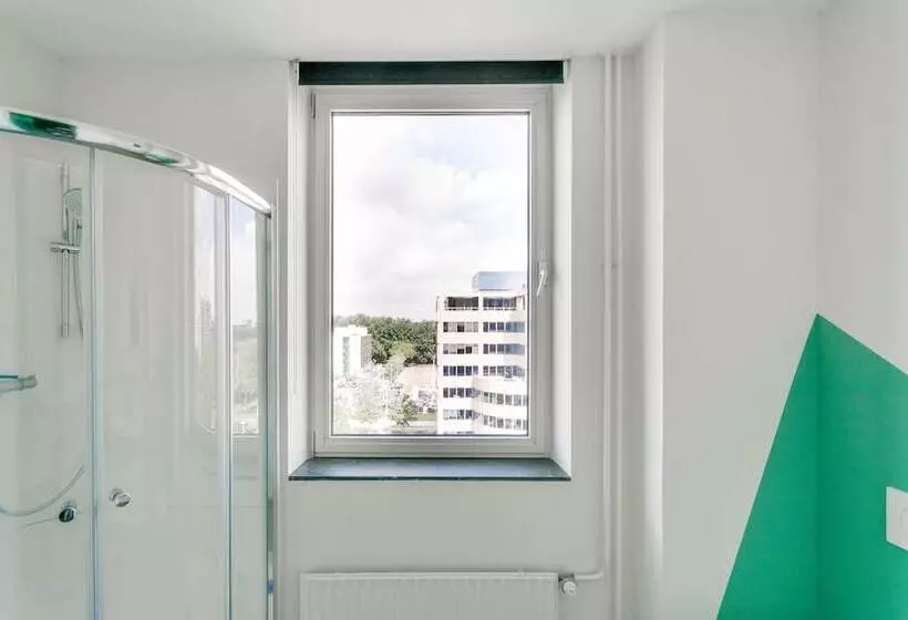 ユースホステル Via Amsterdam