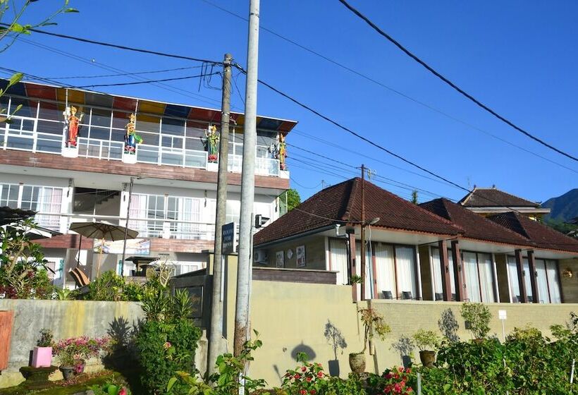 住宿加早餐  Bhuana Agung Villa And Restaurant