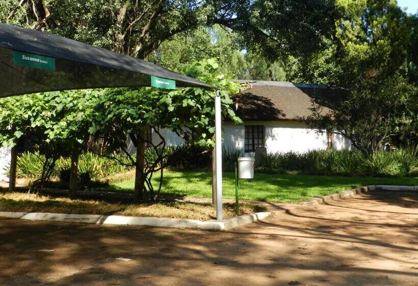 Bed and Breakfast President Paul Kruger Guest Lodge
