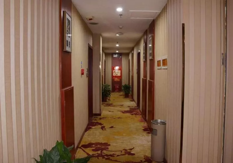 Hotelli Greentree Alliance Ganzhou Development Zone South Huajian Road