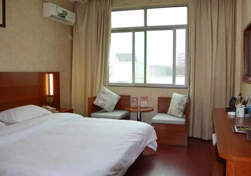 Hotelli Greentree Alliance Ganzhou Development Zone South Huajian Road