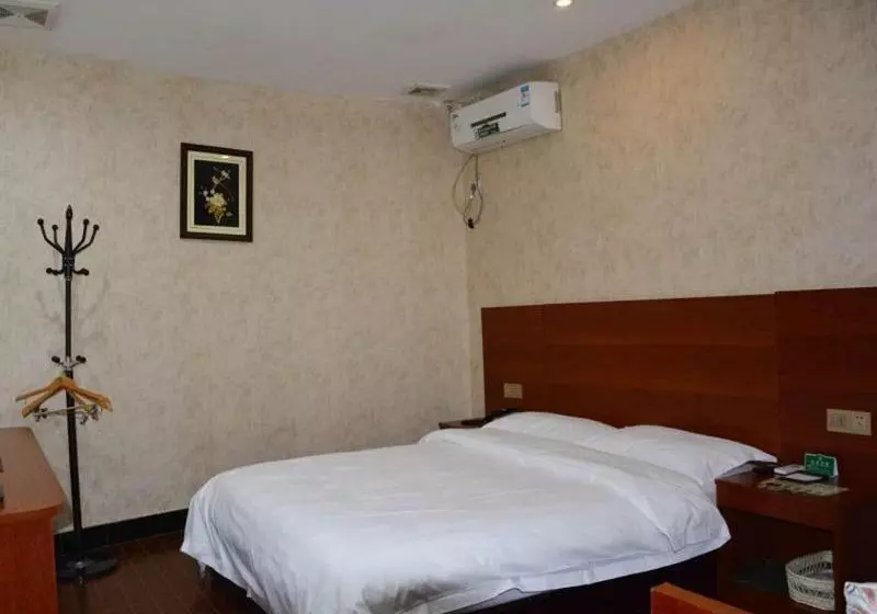 Hotelli Greentree Alliance Ganzhou Development Zone South Huajian Road