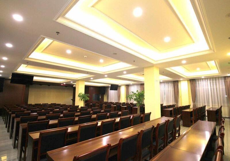 호텔 Greentree Inn Beijing Nansihuan Xinfadi Business