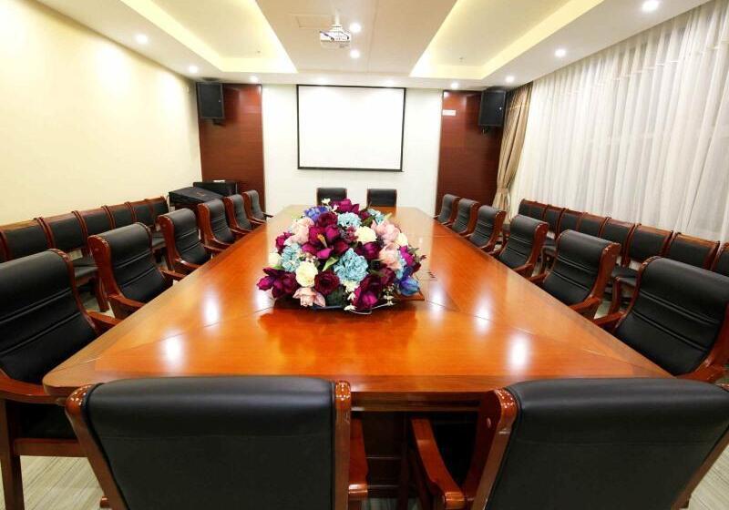 호텔 Greentree Inn Beijing Nansihuan Xinfadi Business