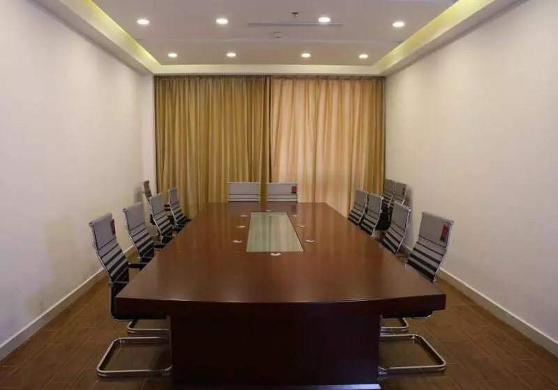 Hotelli Greentree Inn Wuhu Fangte Forth Phase Wanchun Fortune Plaza Business