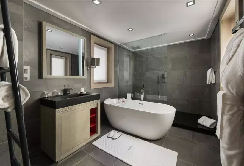 ホテル Le K2 Djola