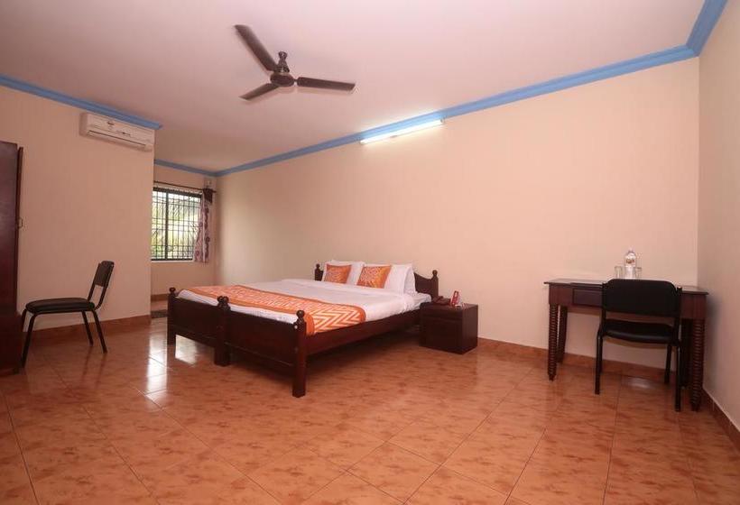 ホテル Oyo 6711 Geojo Residency