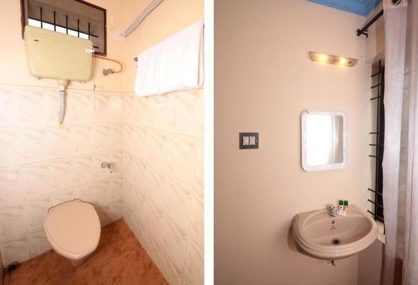 ホテル Oyo 6711 Geojo Residency