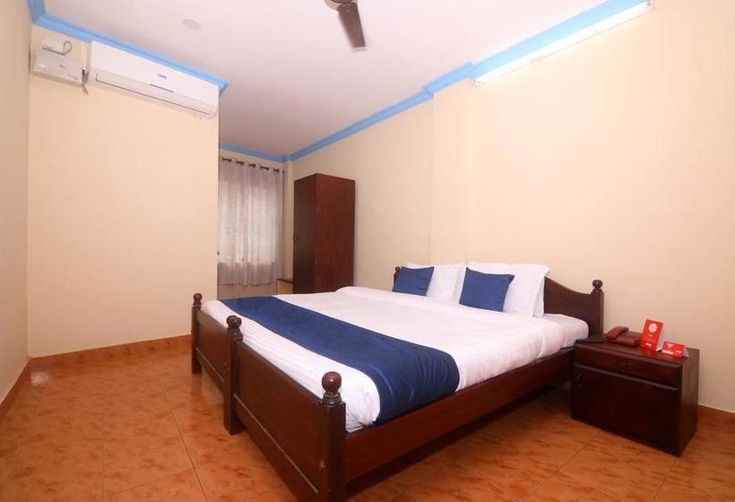 ホテル Oyo 6711 Geojo Residency