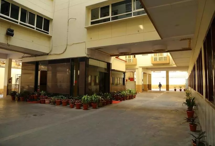 هتل Panchratan