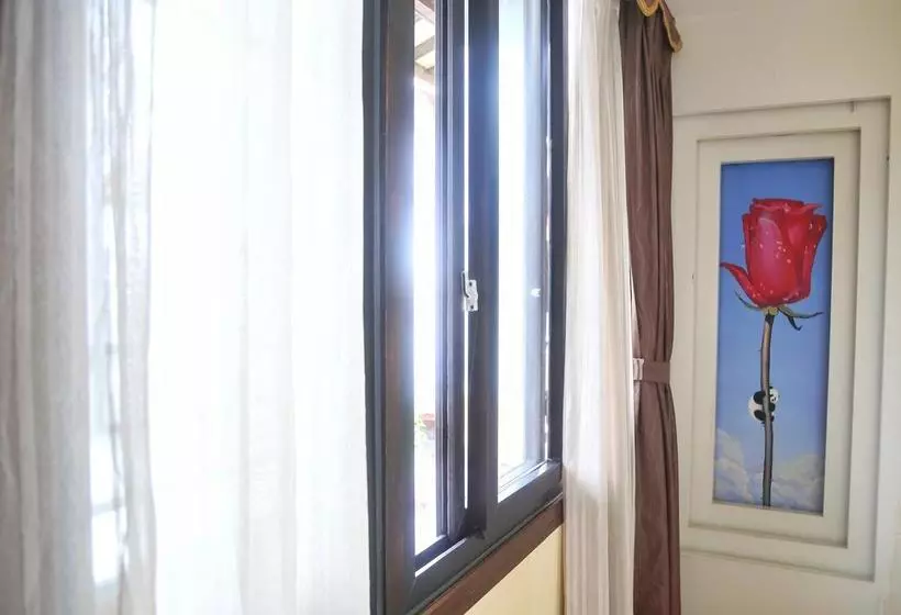 Hotelli Many Panda Inn Emeishan