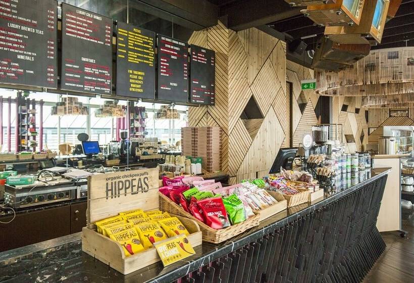 فندق The Stay Club Colindale