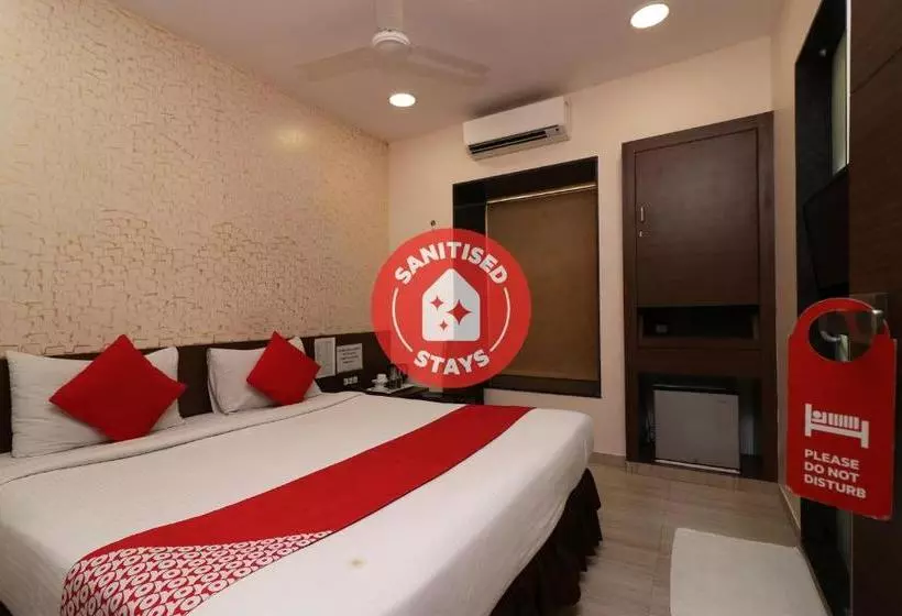 هتل Capital O 14524 Platinum Solitaire