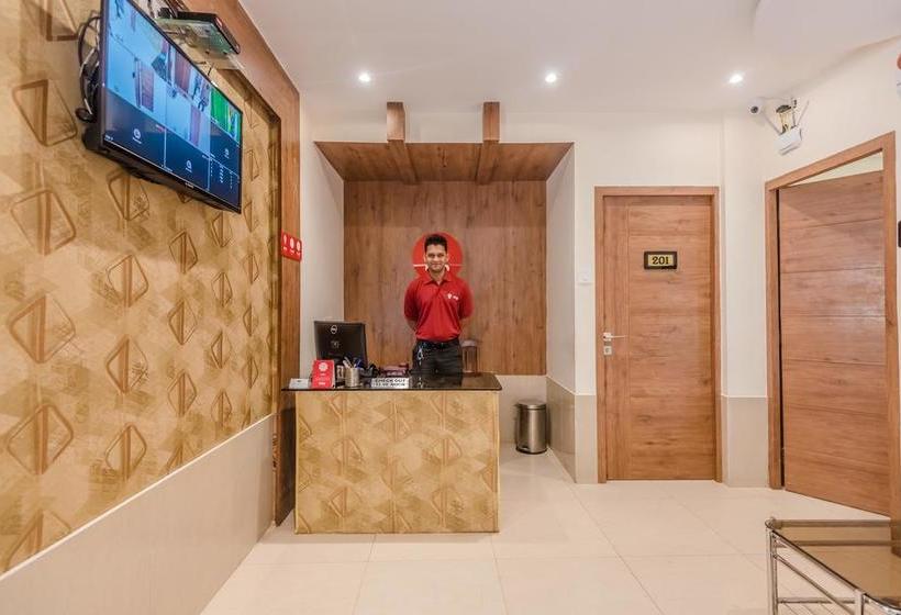 Oyo 8363 Hotel Royal Inn