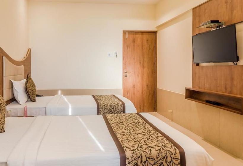 Oyo 8363 Hotel Royal Inn