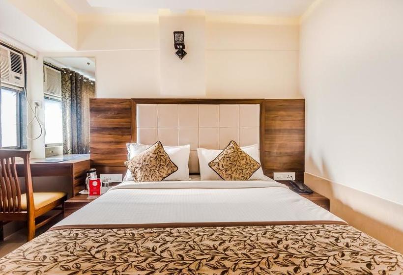 Oyo 8363 Hotel Royal Inn