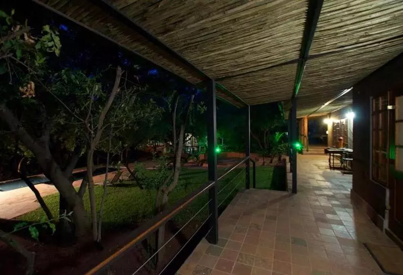 Tuskers Bush Lodge B&b