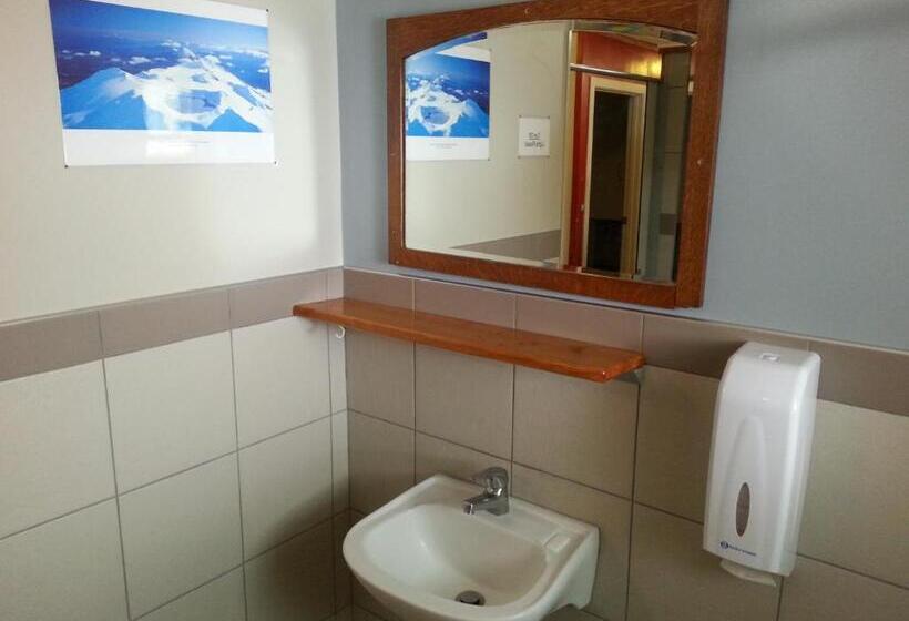 ユースホステル Riverstone Lodge