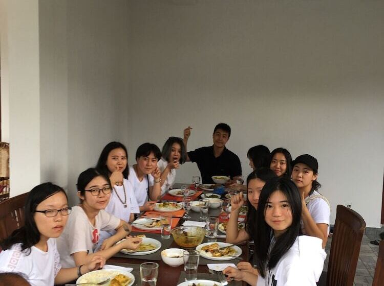 Bed and Breakfast Slightly Chilled Forest Villa