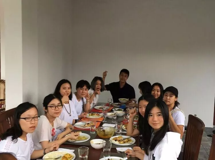 Bed and Breakfast Slightly Chilled Forest Villa