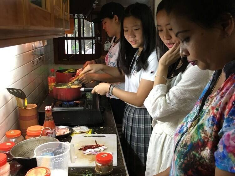 Bed and Breakfast Slightly Chilled Forest Villa