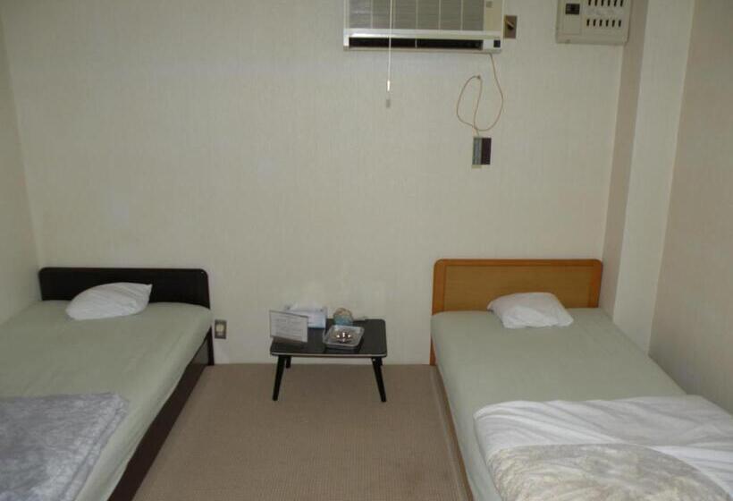 Business Hotel Minshuku Minato
