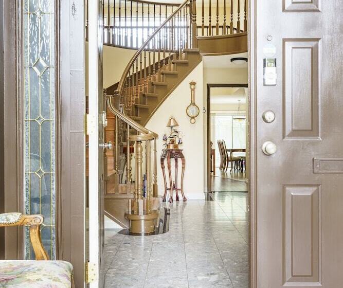 Fraser River Richmond Bed And Breakfast