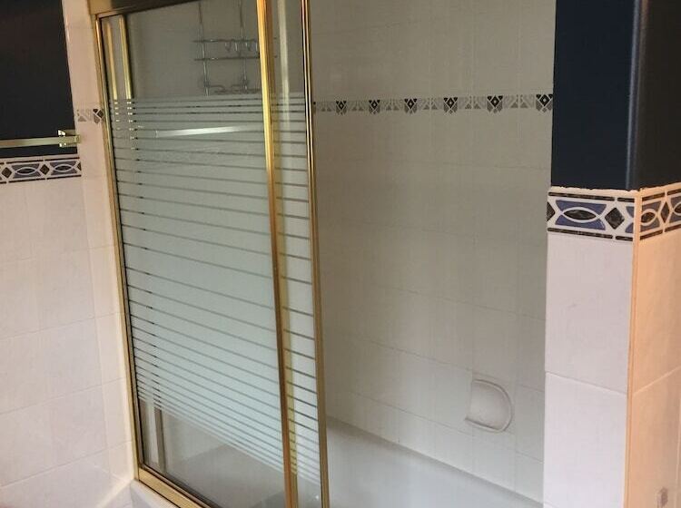 Fraser River Richmond Bed And Breakfast