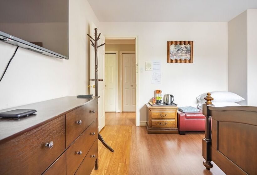 Fraser River Richmond Bed And Breakfast