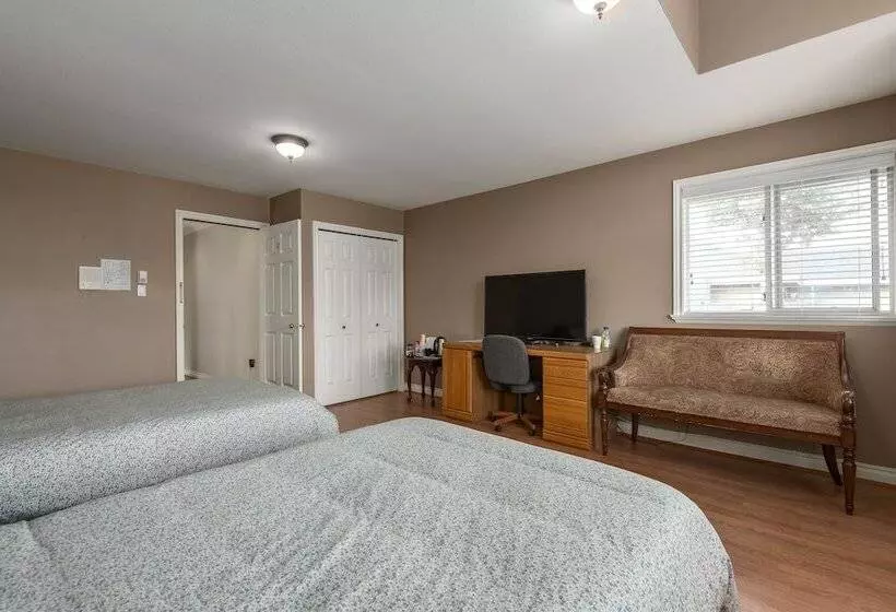 Fraser River Richmond Bed And Breakfast