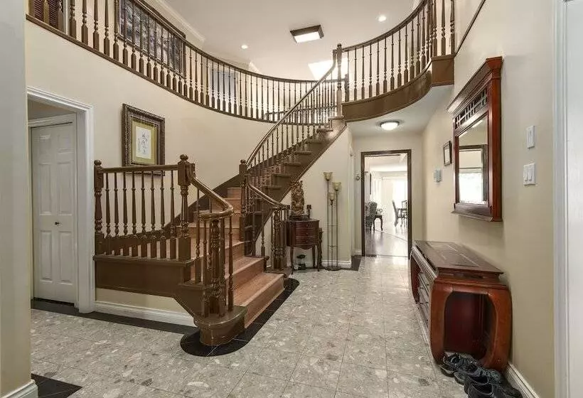 Fraser River Richmond Bed And Breakfast