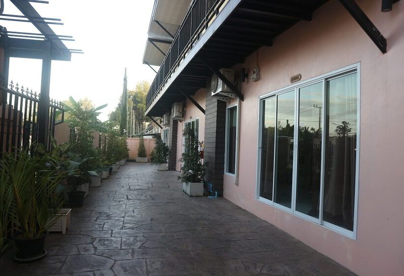 فندق Anyavee Nam Mao Beach Resort