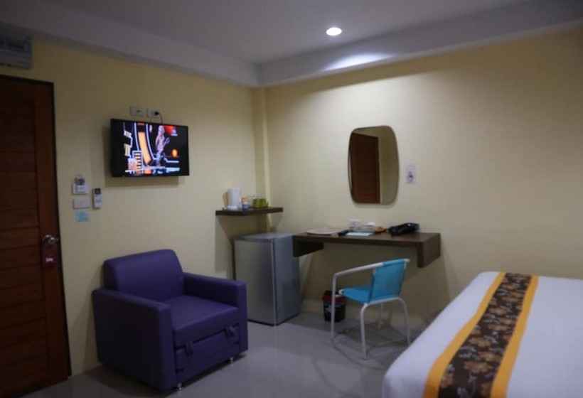 فندق Anyavee Nam Mao Beach Resort