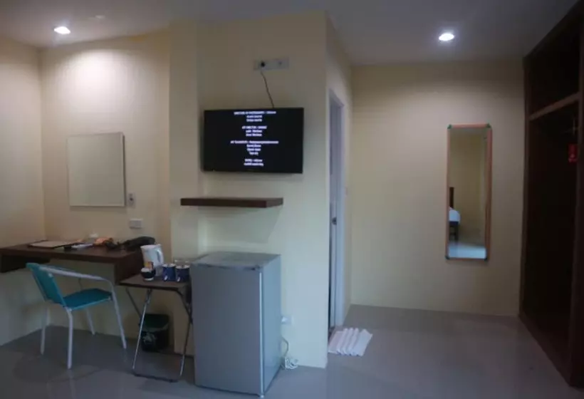 ホテル Anyavee Nam Mao Beach Resort