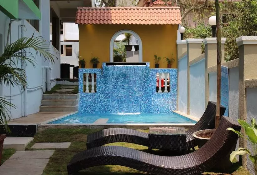 Hotelli Kay S Riverview Resort