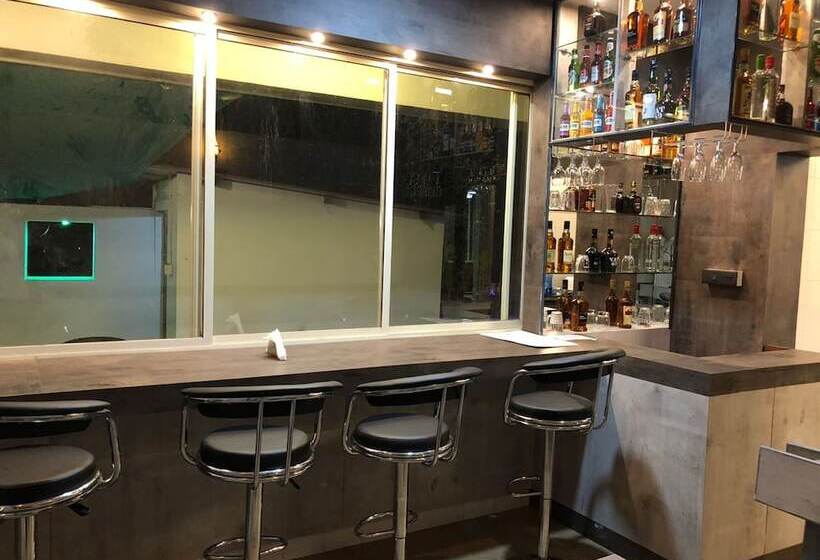 בית מלון כפרי Kay S Riverview Resort