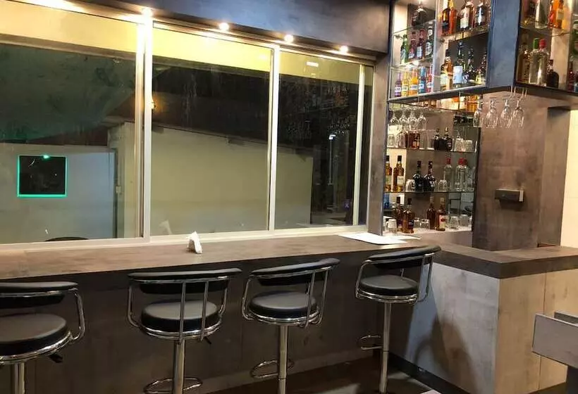 Hotelli Kay S Riverview Resort