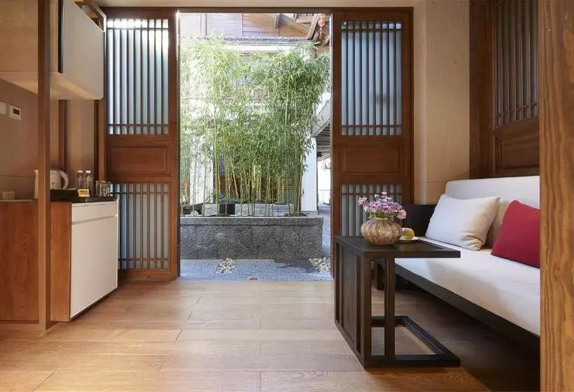 ホテル Lijiang Huayu Donglin Boutique