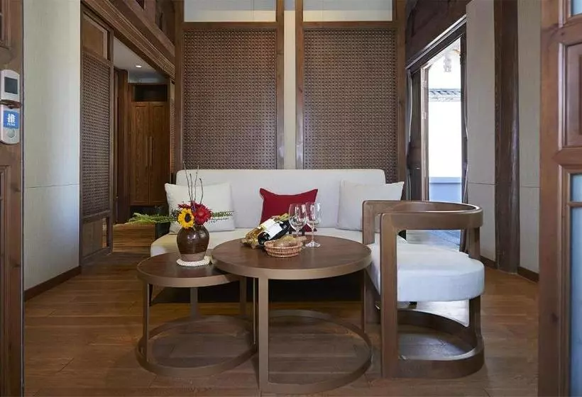 ホテル Lijiang Huayu Donglin Boutique